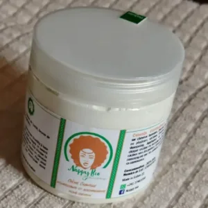 Crème chantilly nourrissante et assouplissante des cheveux afro
