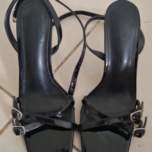 Sandales a talons noir pointure 37